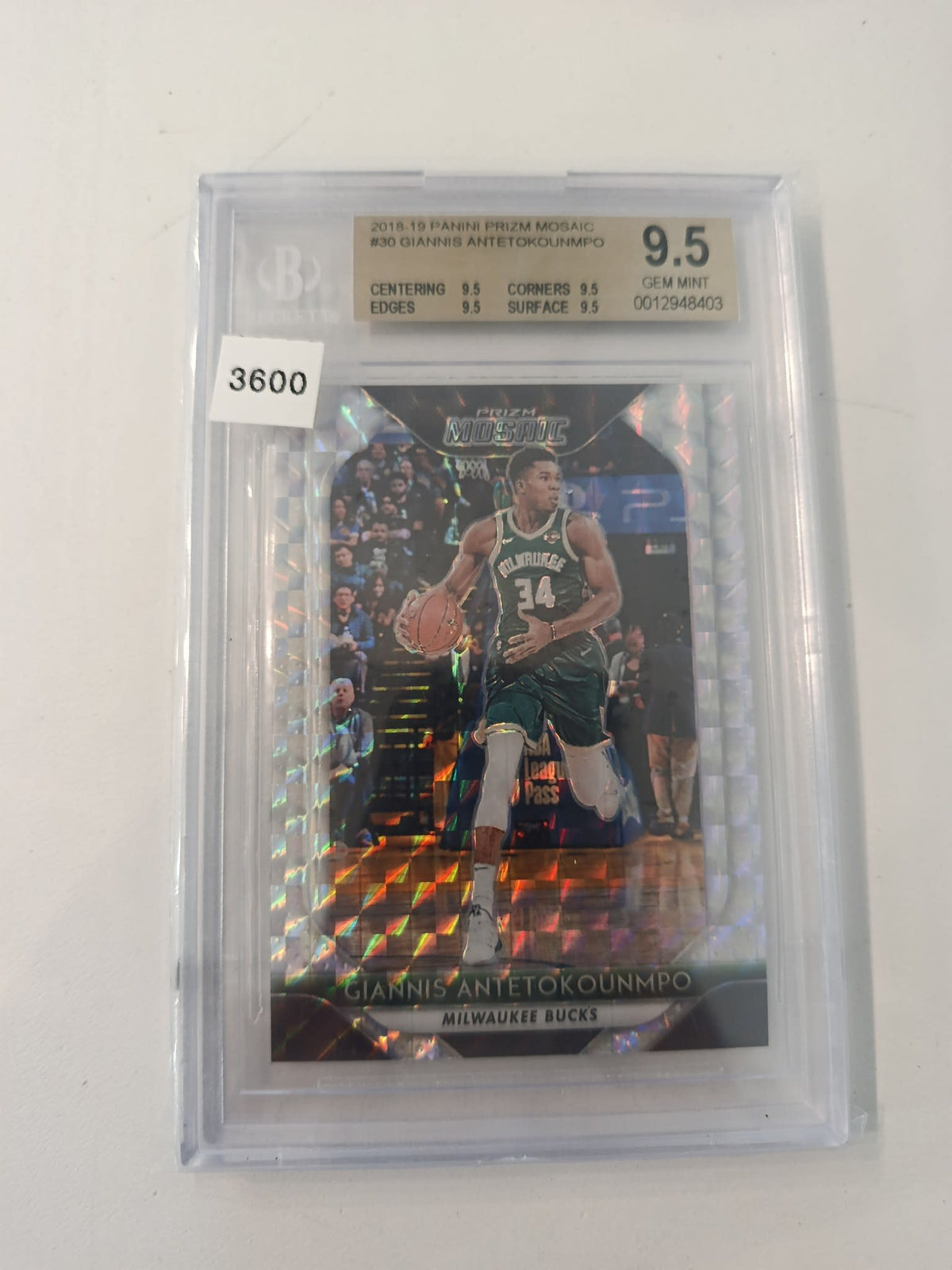2018-19 Panini Prizm Mosaic Mosaic Giannis Antetokounmpo #30 Gem Mint 9.5