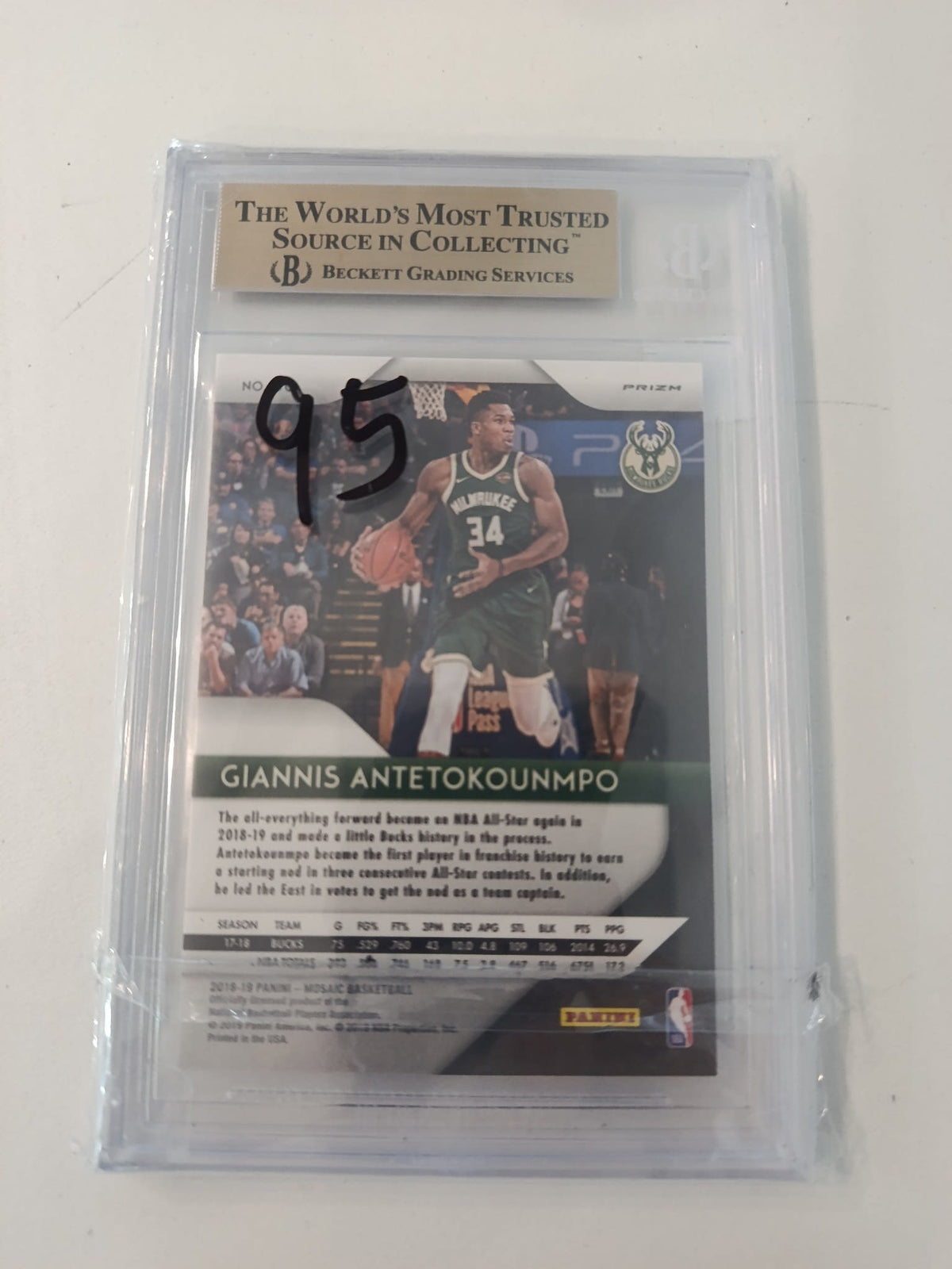 2018-19 Panini Prizm Mosaic Mosaic Giannis Antetokounmpo #30 Gem Mint 9.5 - view 2