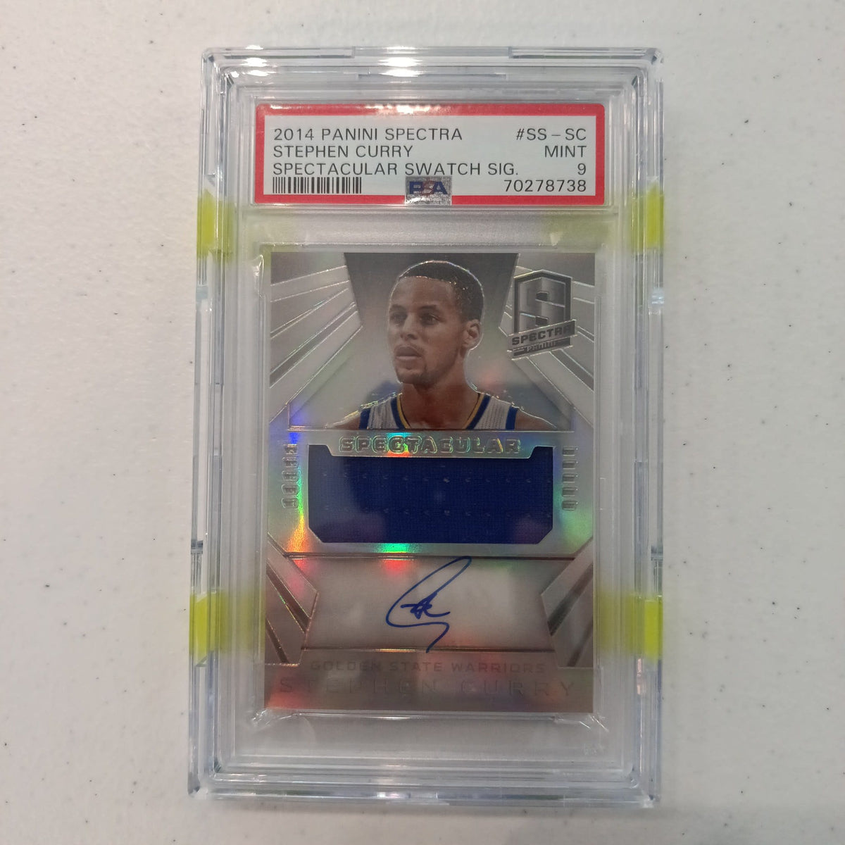 2014 Panini Spectra Spectacular Swatch Sig. Stephen Curry #SS-SC PSA 9
