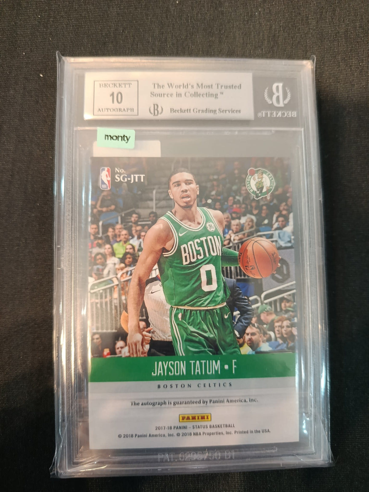 2017-18 Panini Status Signatures Jayson Tatum #84 Beckett 9 - view 2